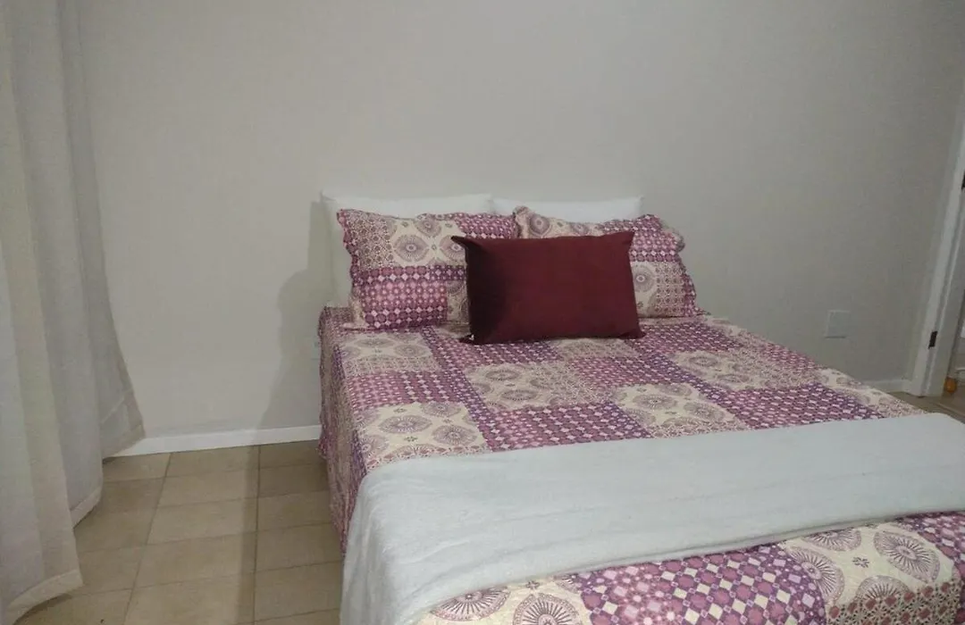 Apartamento amplo 10 mim da praia-1